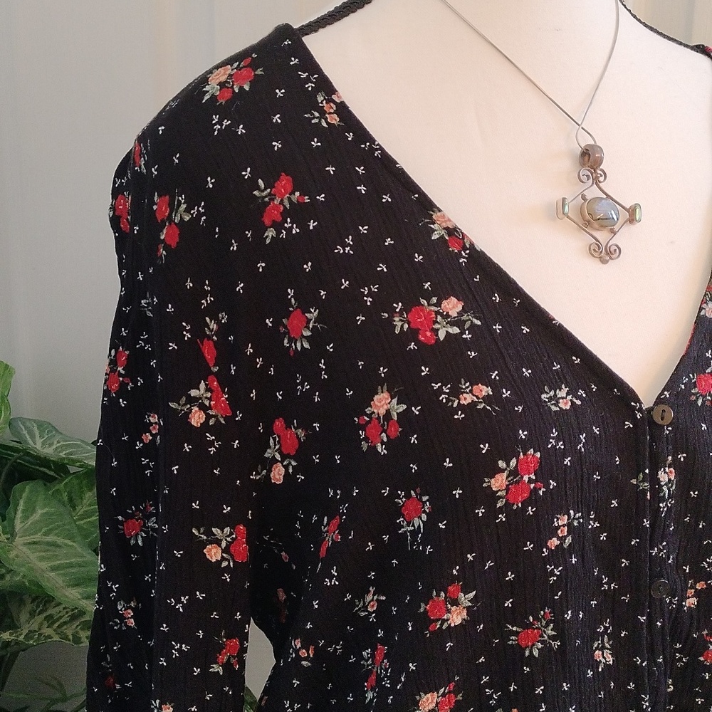 ⚜️ Soul Cake Cropped Blouse